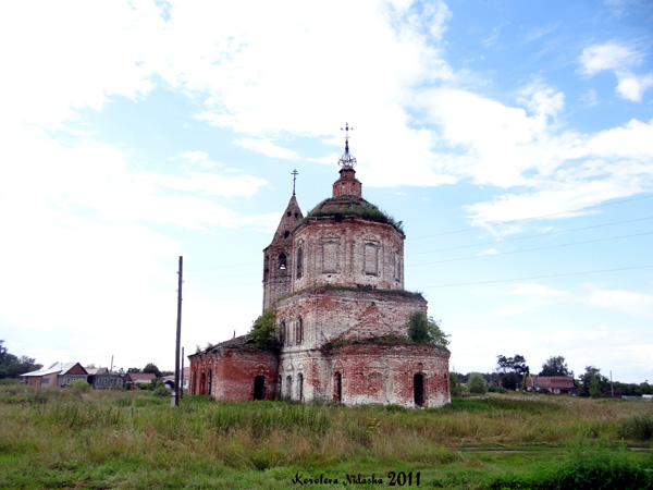 Троицкая церковь 1772 г. в Чистухе в Камешковском районе Владимирской области фото vgv