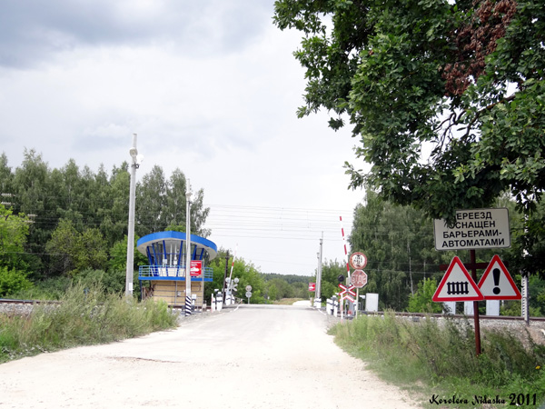 Железнодорожный переезд у Нестерково в Камешковском районе Владимирской области фото vgv