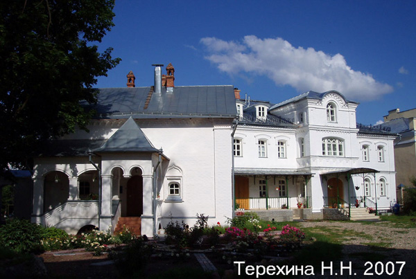 Келейный корпус Свято-Благовещенского монастыря в Киржачском районе Владимирской области фото vgv