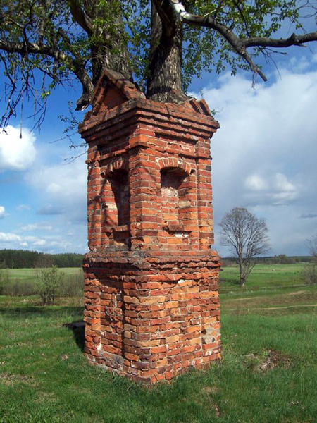 Неизвестная часовня в деревне Старово в Киржачском районе Владимирской области фото vgv