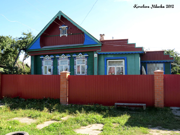 Деревянные резные наличники дома 10 на улице Песчаной в Кольчугинском районе Владимирской области фото vgv