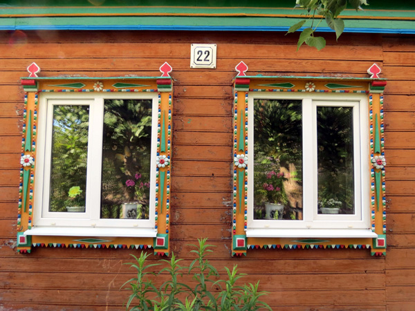 Деревянные наличники дома 22 в переулке Пятилетки в Кольчугинском районе Владимирской области фото vgv