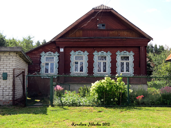 Деревянные наличники 2-й Сосновой дом 7 в Кольчугинском районе Владимирской области фото vgv