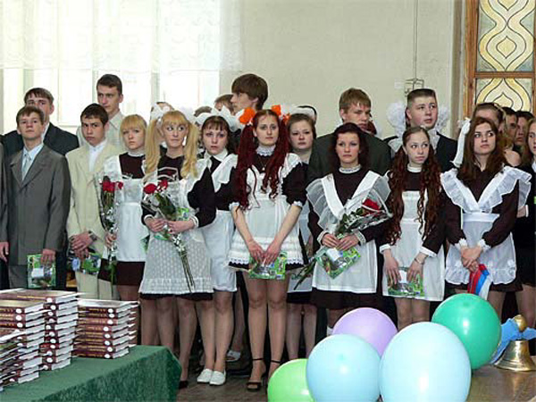 Выпускной 11г класс гимназии N 1 2006 года в Ковровском районе Владимирской области фото vgv