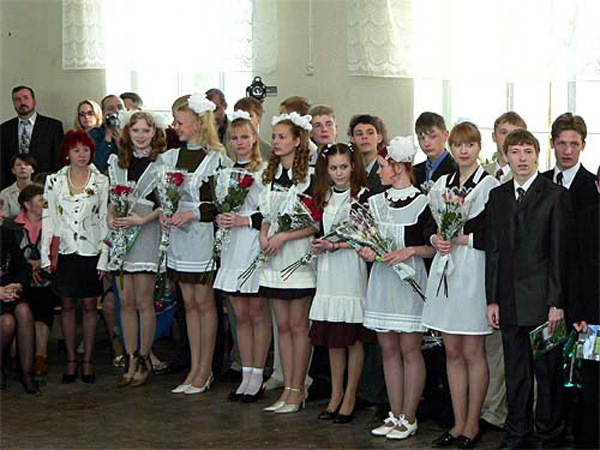 Выпускной 11в класс гимназии N 1 2006 года в Ковровском районе Владимирской области фото vgv