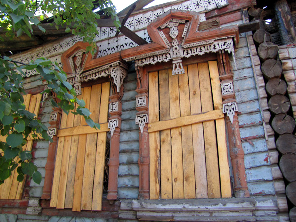 Деревянные наличники дома Треумовых в Ковровском районе Владимирской области фото vgv