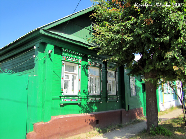 Деревянные наличники дома 44 на улице Ковровская в Ковровском районе Владимирской области фото vgv