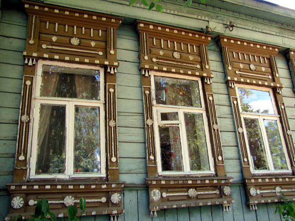 Деревянные наличники на Комиссарова 51 в Ковровском районе Владимирской области фото vgv