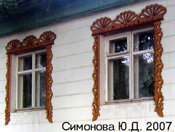 Деревянные наличники дома 45 на улице Правды в Ковровском районе Владимирской области фото vgv