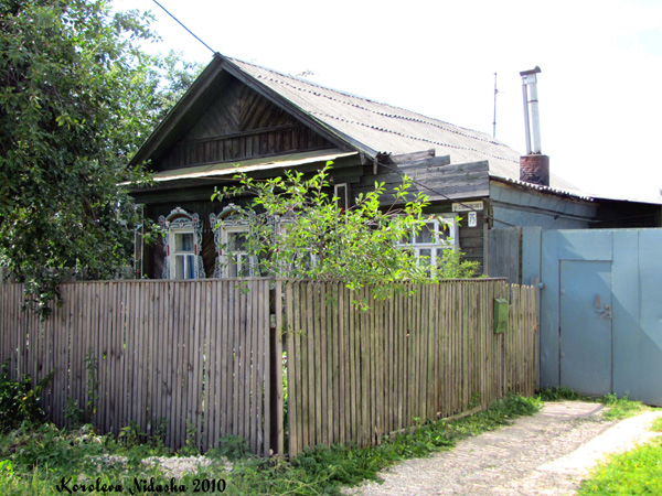 деревянные наличники дома 75 на улице Станиславского в Ковровском районе Владимирской области фото vgv