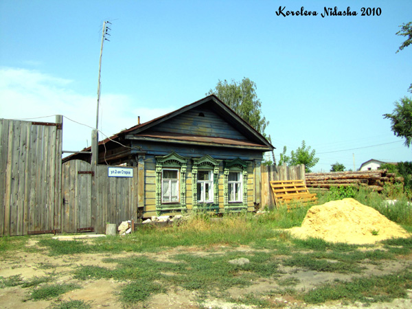 Деревянные наличники дома 6 на 2-й улице Старко в Ковровском районе Владимирской области фото vgv