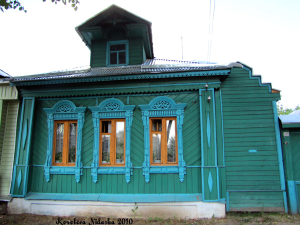 Деревянные наличники на Шуйской 32 в Ковровском районе Владимирской области фото vgv