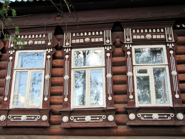 Деревянные наличники на Дегтярева 91 в Ковровском районе Владимирской области фото vgv