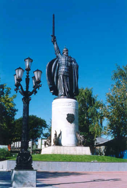 Памятник Илье Муромцу (скульптор В.Клыков) в Муромском районе Владимирской области фото vgv