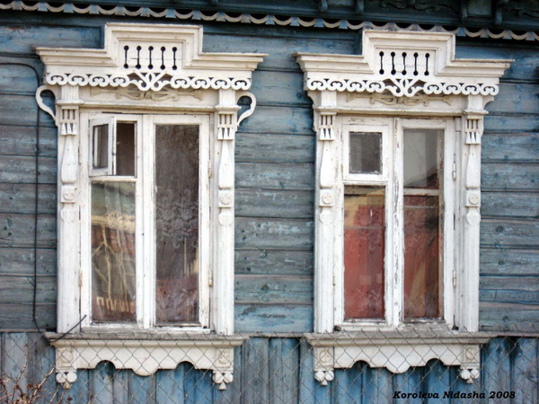 деревянные наличники на Красноармейской 15 в Лакинске в Собинском районе Владимирской области фото vgv