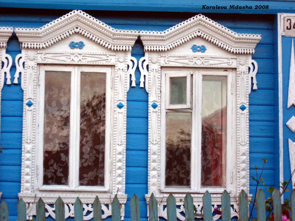 деревянные резные наличники дома 34 на улице Нагорной в Лакинске в Собинском районе Владимирской области фото vgv