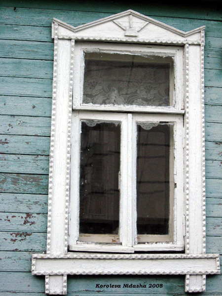 деревянные резные наличники на Суворова 23 в Лакинске в Собинском районе Владимирской области фото vgv