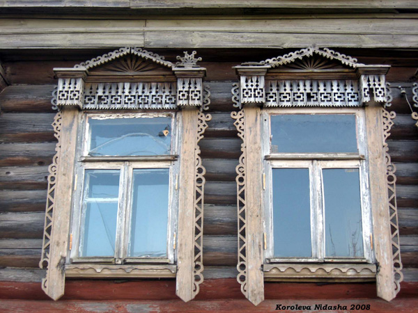 резные наличники дома 5 на улице Ундол в Лакинске в Собинском районе Владимирской области фото vgv