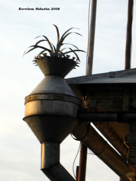 декоративная водосточная труба Фонтан в Собинском районе Владимирской области фото vgv