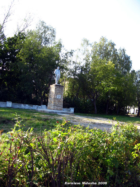 памятник Ленину В.И. в Собинском районе Владимирской области фото vgv
