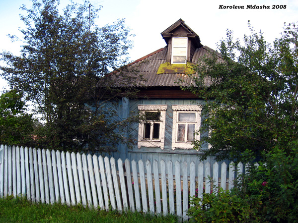 дерервянные резные наличники на Дзержинского 40 в Лакинске в Собинском районе Владимирской области фото vgv