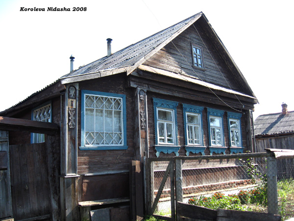 На фоне дома своего в Судогодском районе Владимирской области фото vgv