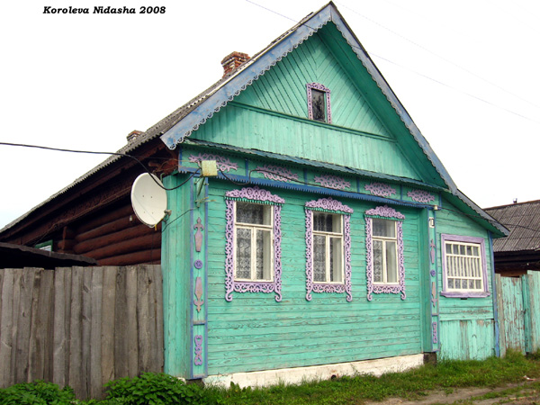 деревянные резные наличники дома 10 на улице Ошмарина в Судогде в Судогодском районе Владимирской области фото vgv