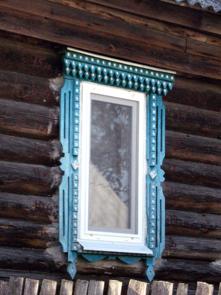 деревянные наличники на Парковой улице дом 3 в Судогодском районе Владимирской области фото vgv