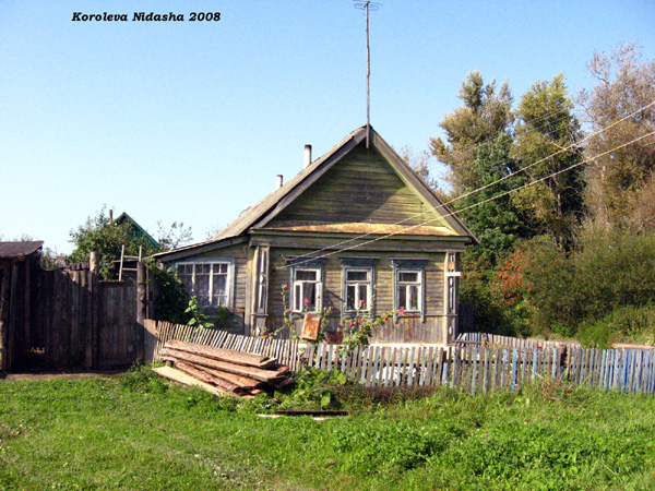 деревянные резные наличники на улице Фрунзе 2 в Судогодском районе Владимирской области фото vgv