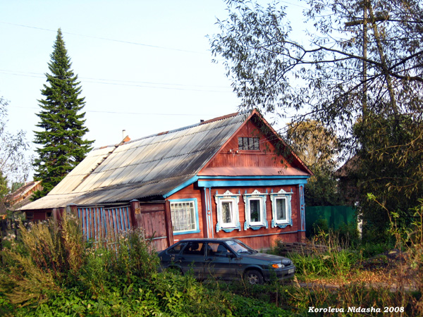 деревянные резные наличники дома 50 на улице Халтурина в Судогодском районе Владимирской области фото vgv