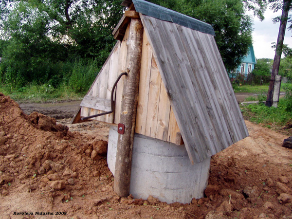 колодец в деревне Павловской в Судогодском районе Владимирской области фото vgv