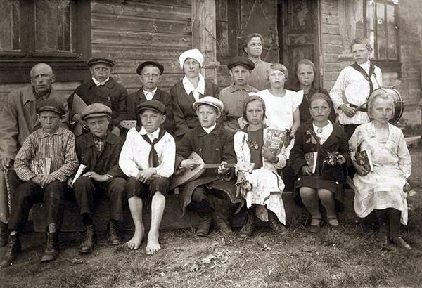 Дети школы с. Александрово, 1929 г.(фото Екатерины Набережновой) в Судогодском районе Владимирской области фото vgv