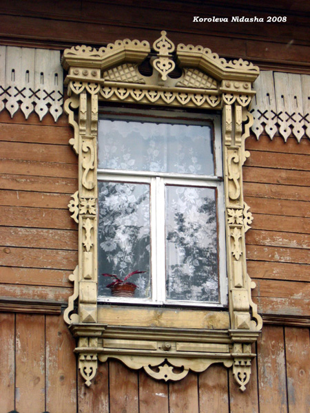 деревянные резные наличники дома 117 по улице Ленина в Суздале в Суздальском районе Владимирской области фото vgv