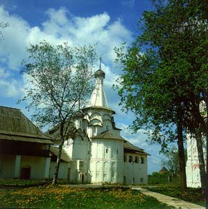 Трапезная Успенская церковь 1525 г в Суздальском районе Владимирской области фото vgv