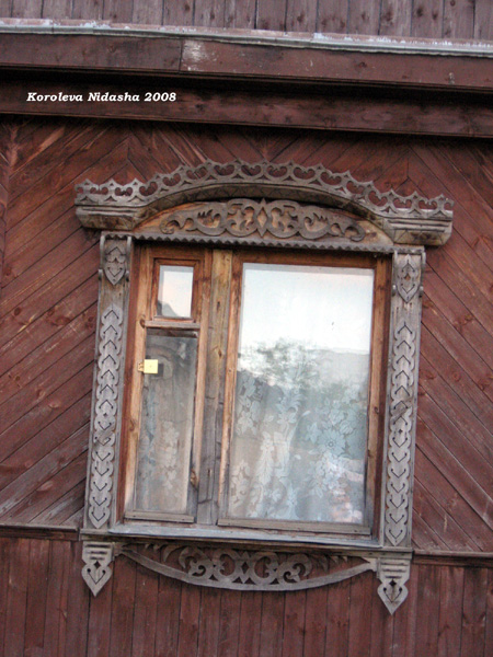 деревянные резныве наличники на Шмидта 37 в Суздале в Суздальском районе Владимирской области фото vgv
