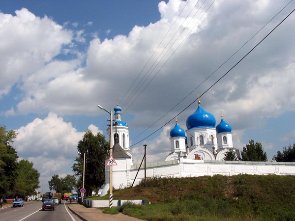 Православный Свято-Боголюбовский женский монастырь в Суздальском районе Владимирской области фото vgv