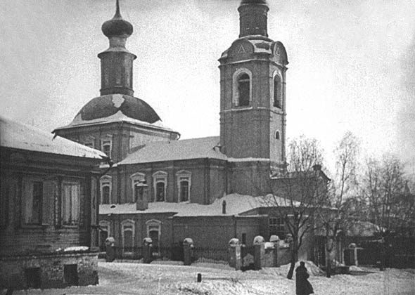 Воскресенская церковь на фото 1891 и 1900 гг. во Владимире фото vgv