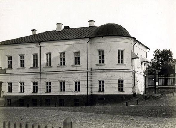 Дом титулярного советника Мещерягина 1787 год на Большой Московской улице 2 во Владимире фото vgv