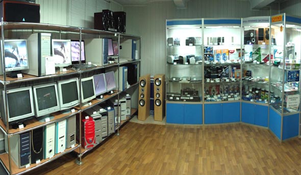 Компьютерный салон «РеалКом» на Большой Московской 9 во Владимире фото vgv