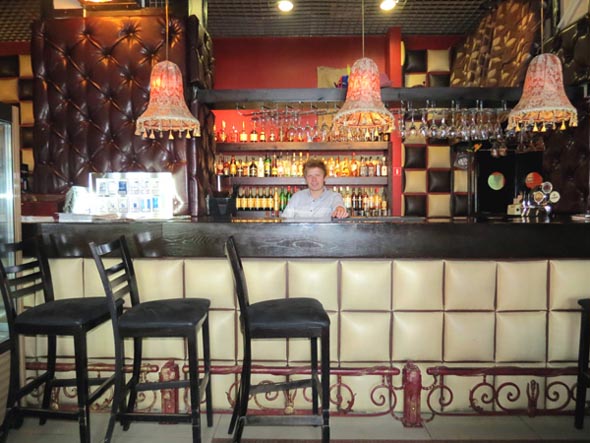 городской ресторан «Лосось и кофе» в Северных Торговых рядах на Большой Московской 19а во Владимире фото vgv