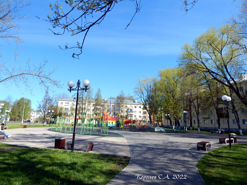 сквер на улице Чайковского во Владимире фото vgv
