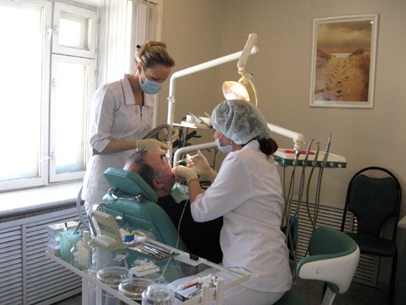 стоматологическая клиника «Добрый Доктор» на Мира 37б во Владимире фото vgv