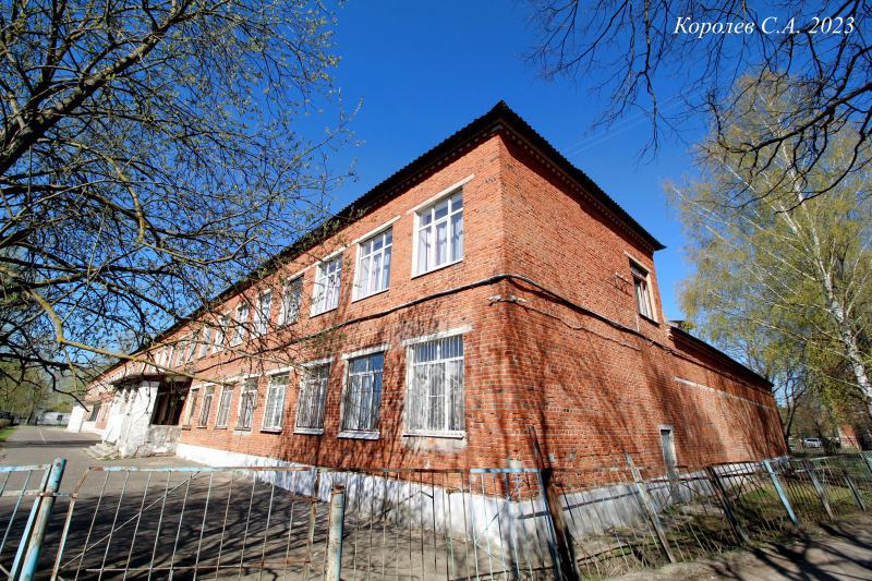 Основная общеобразовательная школа-интернат № 30 на Школьном проезде 1 в Юрьевце во Владимире фото vgv