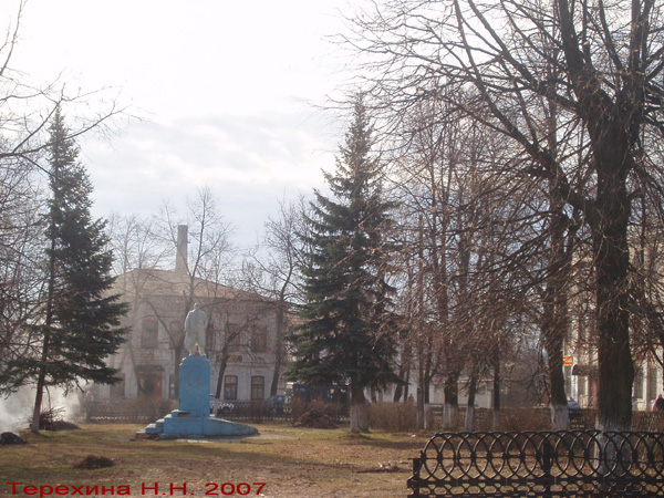 Сквер на площади Ленина в Вязниковском районе Владимирской области фото vgv