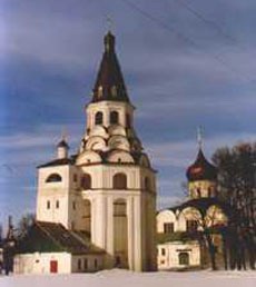 Распятская церковь-колокольня и Марфины палаты 1565 г. в Александровском районе Владимирской области фото vgv