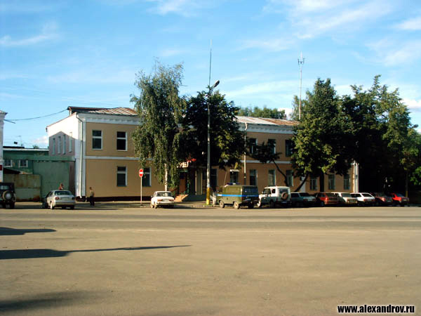 Управление Внутренних дел на улице Революции 65 в Александровском районе Владимирской области фото vgv