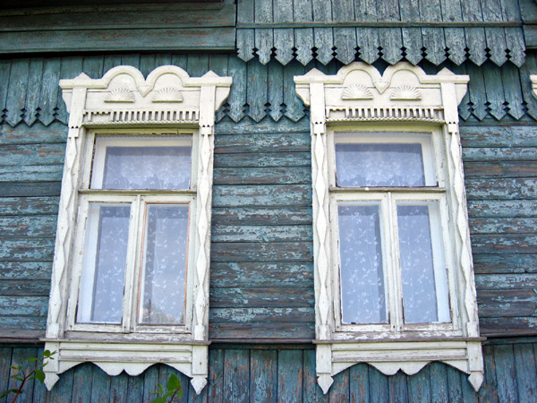деревянные резные наличники на Нижней 12 в Гусевском районе Владимирской области фото vgv