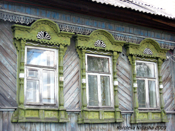 деревянные резные наличники на Покровской 7 в Гусевском районе Владимирской области фото vgv