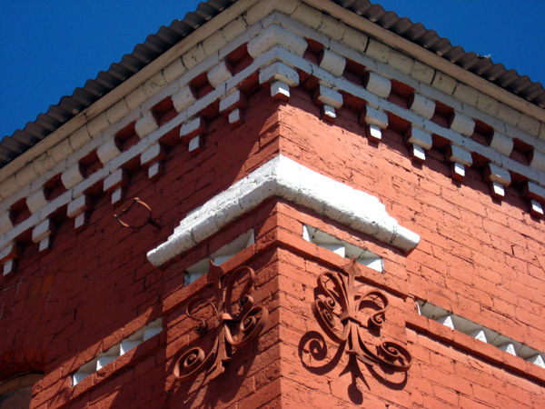 Металлодекор фасада в Гусевском районе Владимирской области фото vgv