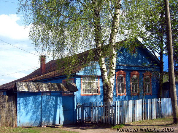деревянные резные наличники Пеликаны в Гусевском районе Владимирской области фото vgv